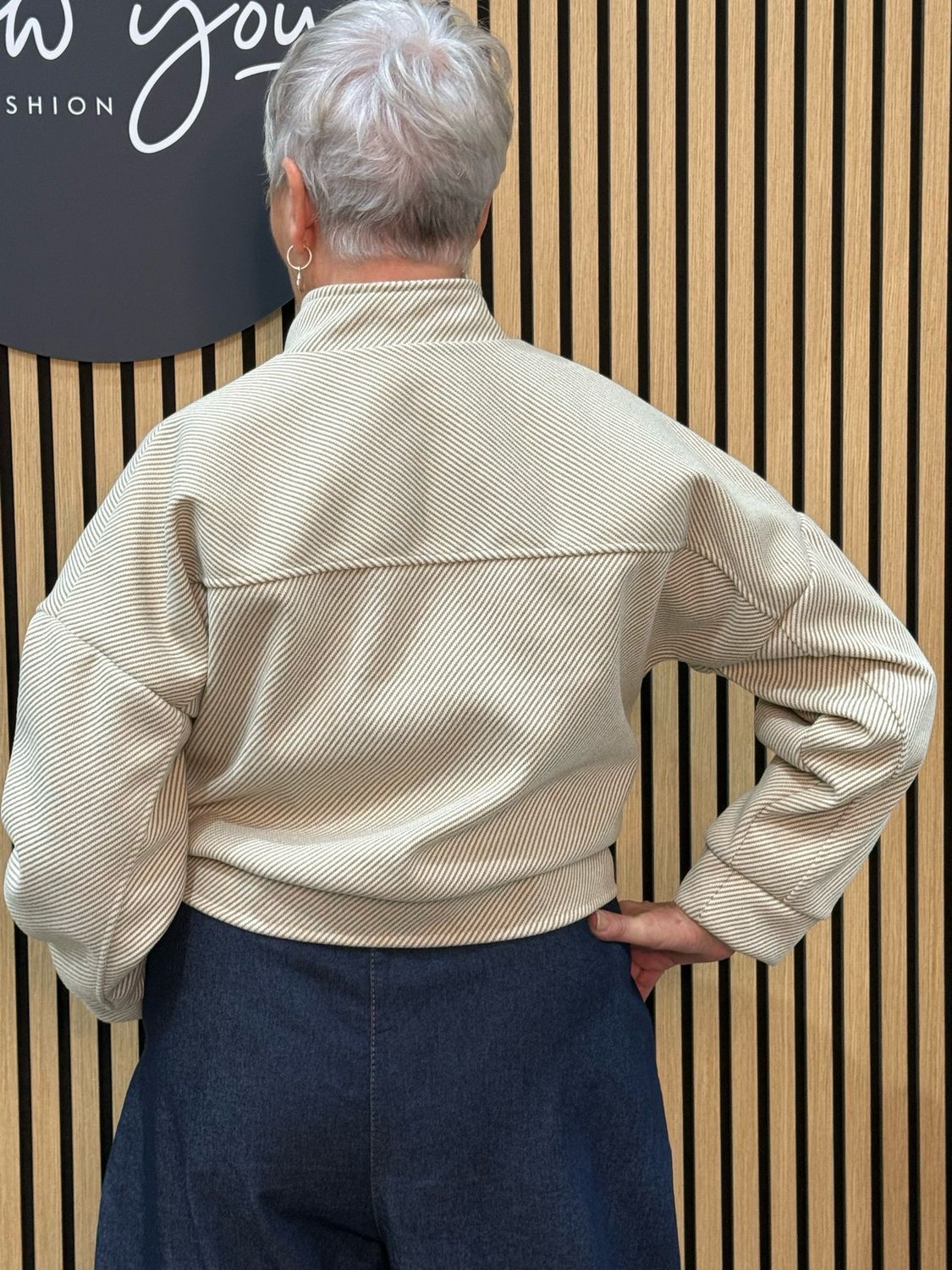 Cropped Jacket - Beige