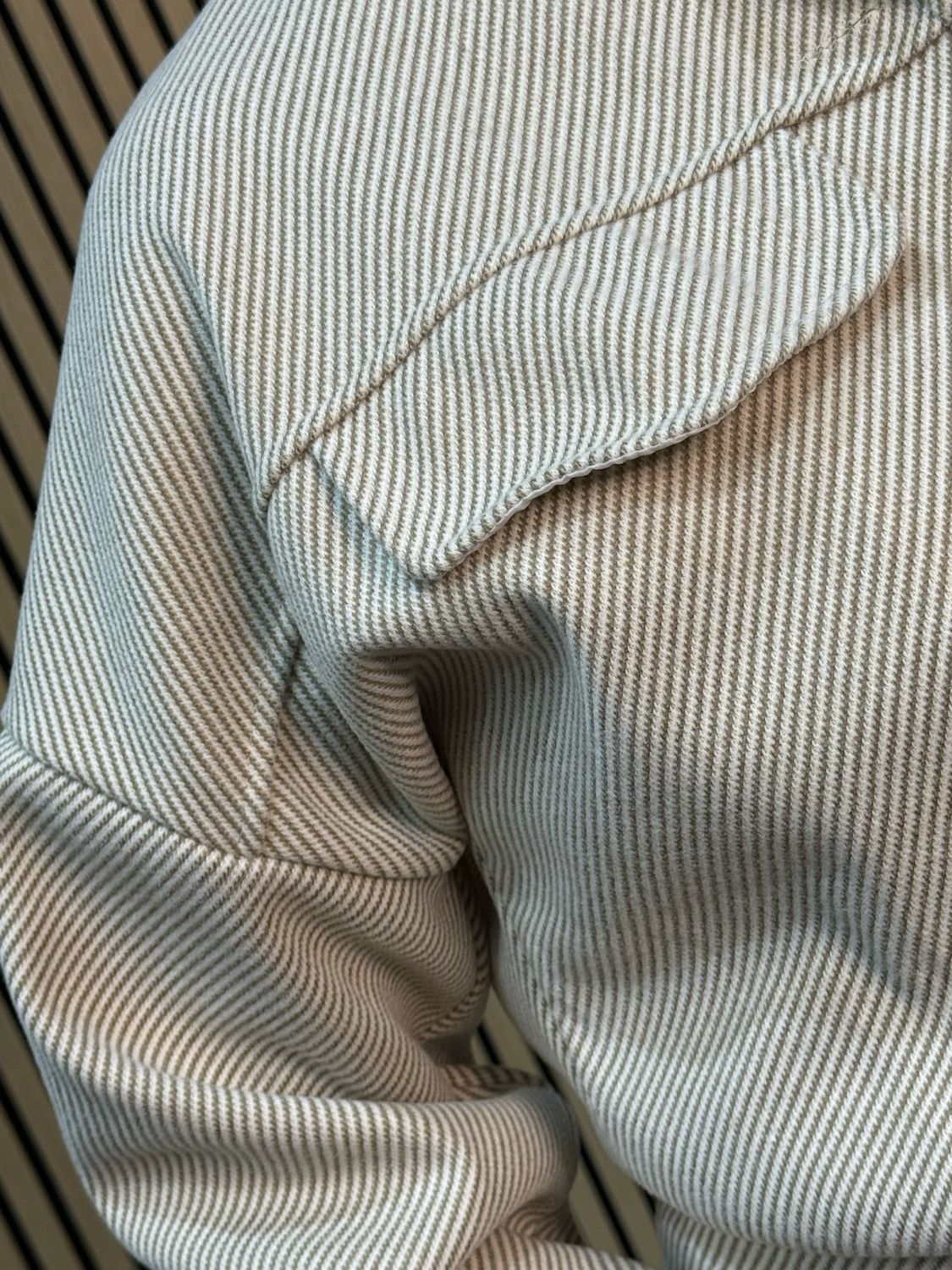Cropped Jacket - Beige