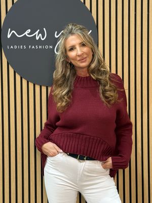 Ribbed Hem Knit Jumper - Burgundy