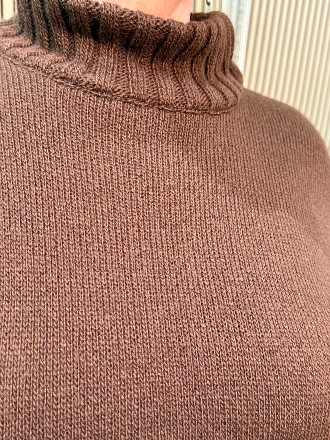 Ribbed Hem Knit Jumper - Brown