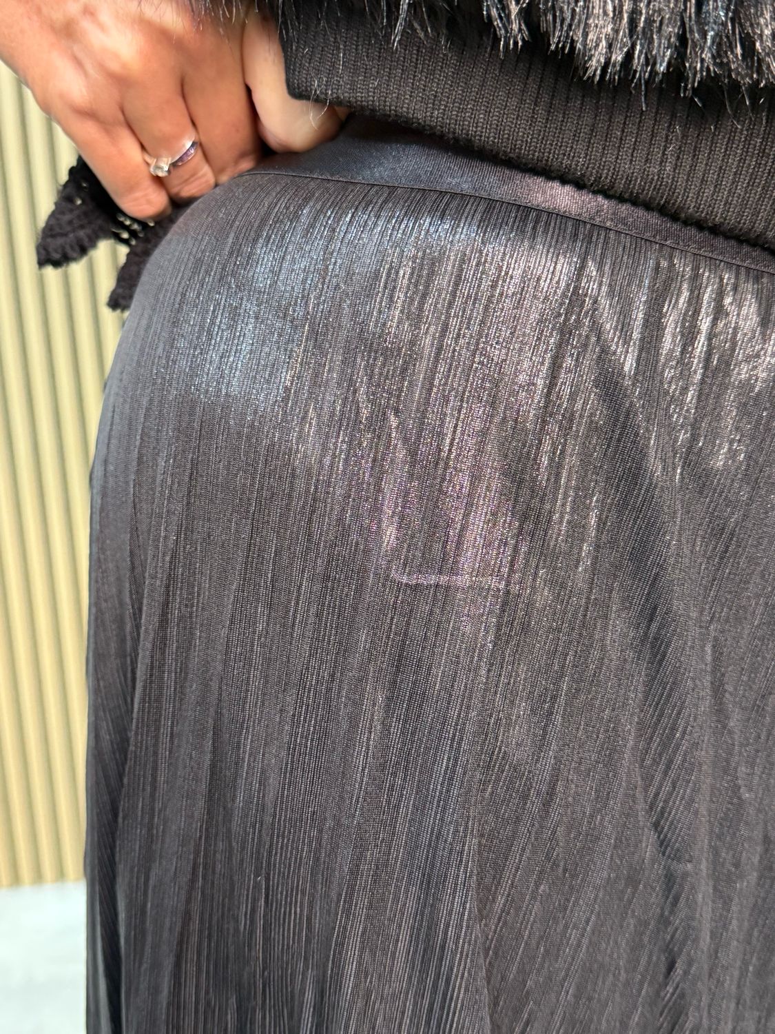 Shimmer Pleated Midi Skirt - Black