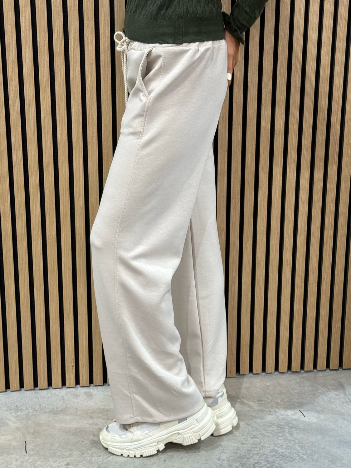 Wide Leg Joggers - Cream