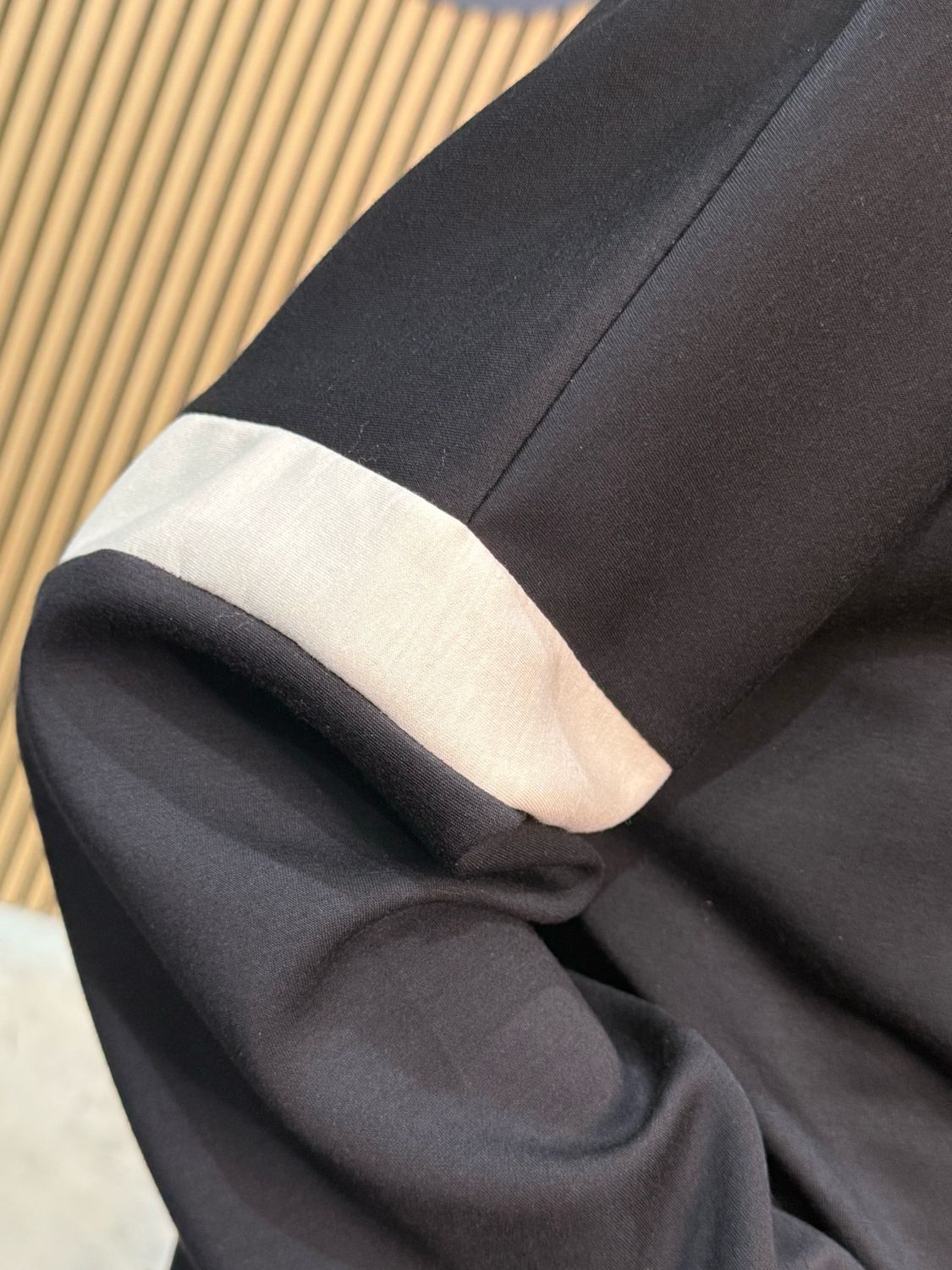 Contrast Trim Hooded Jumper - Black