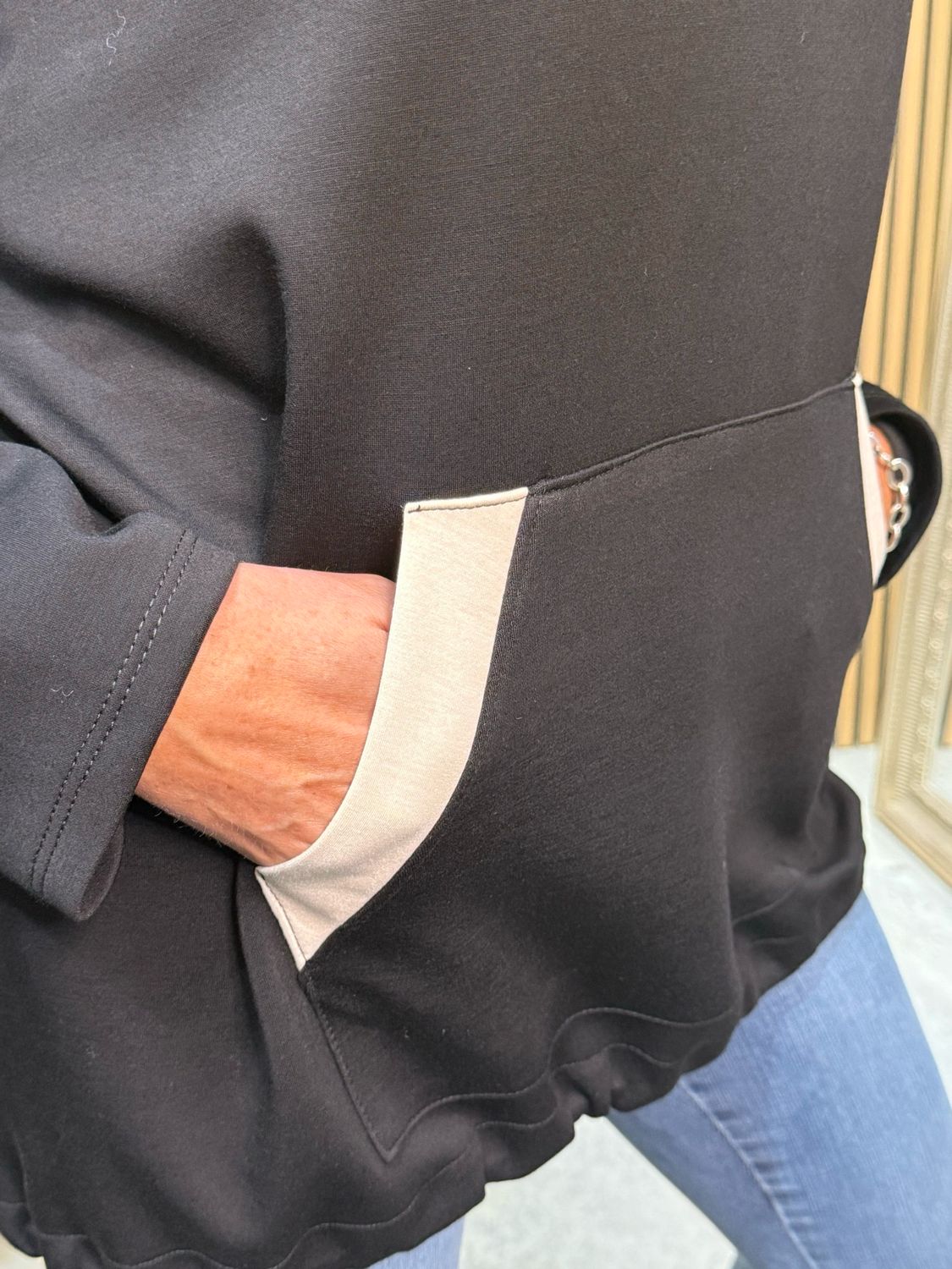 Contrast Trim Hooded Jumper - Black