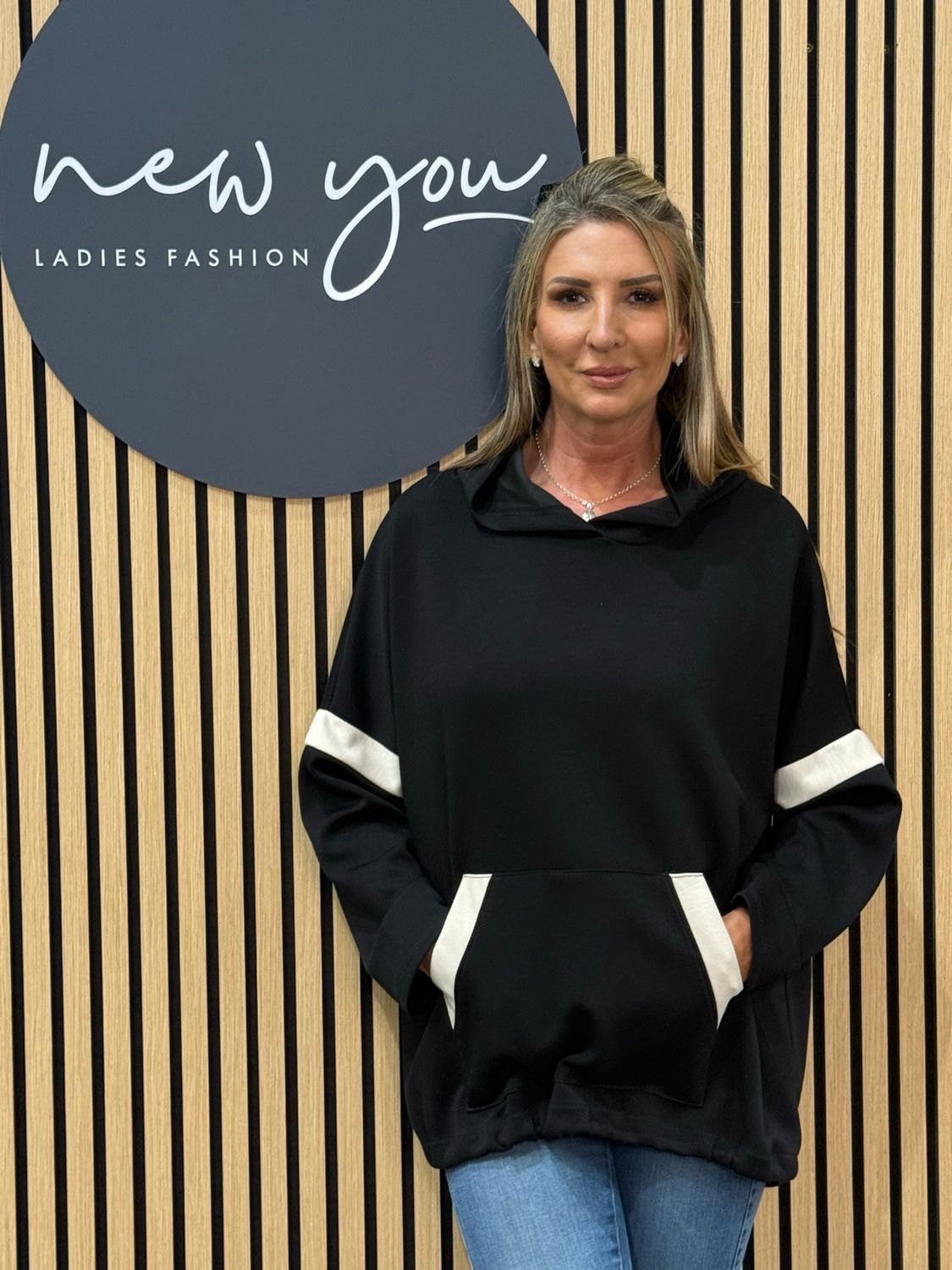 Contrast Trim Hooded Jumper - Black