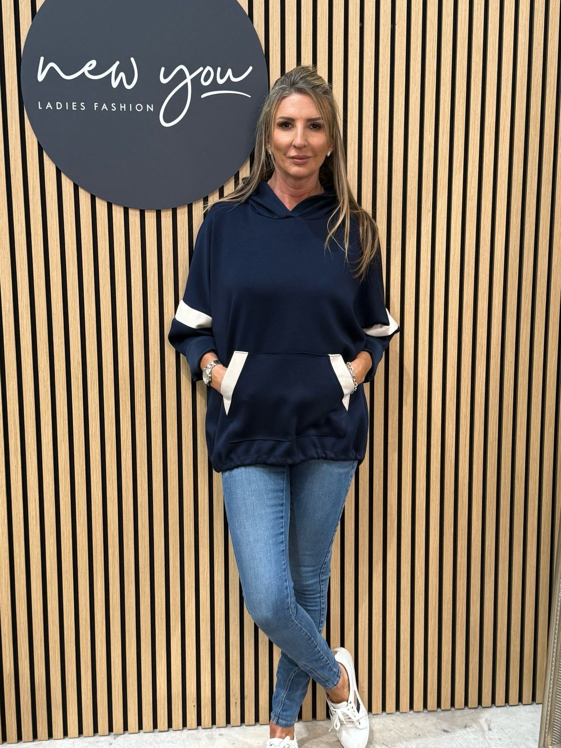 Contrast Trim Hooded Jumper - Navy