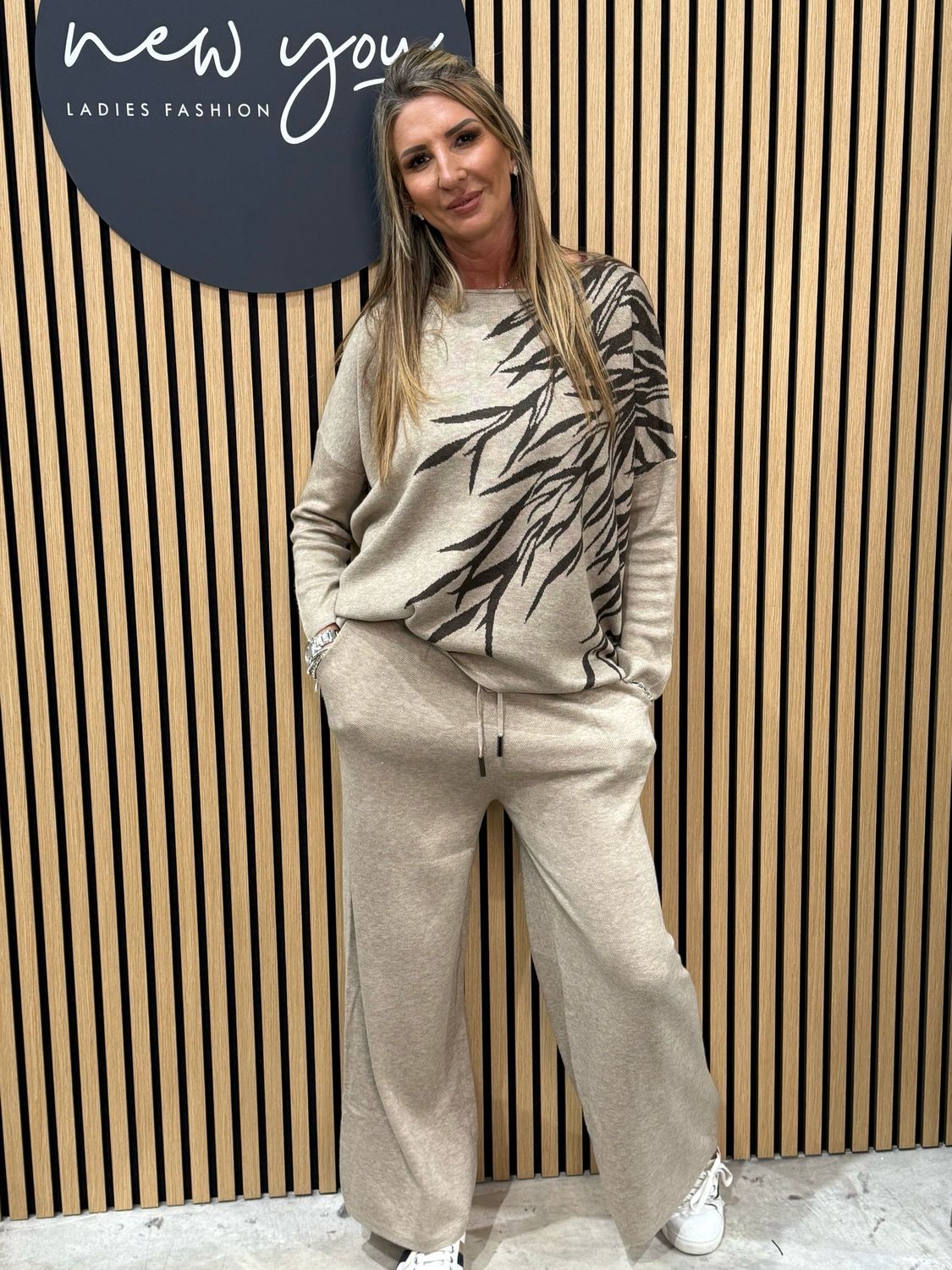 Leaf Print Knit Coord Set - Beige