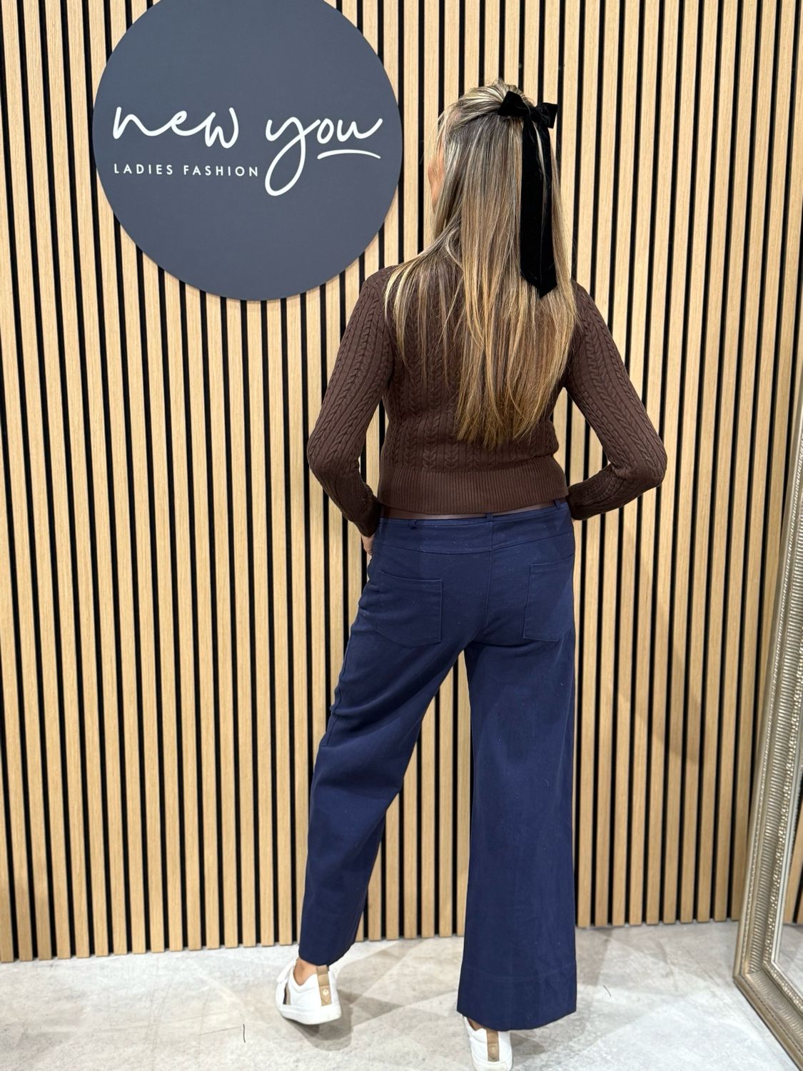 Crew Knit Cropped Jumper - Brown