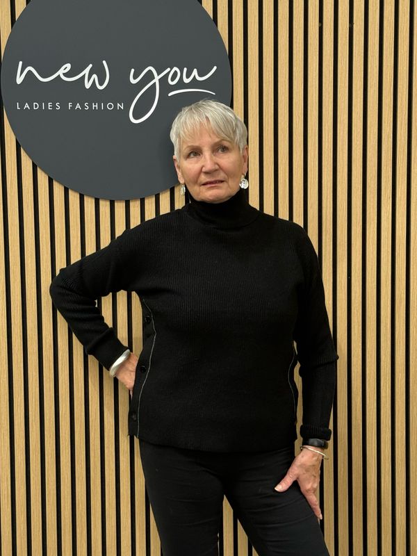 Ribbed Knit Jumper - Black