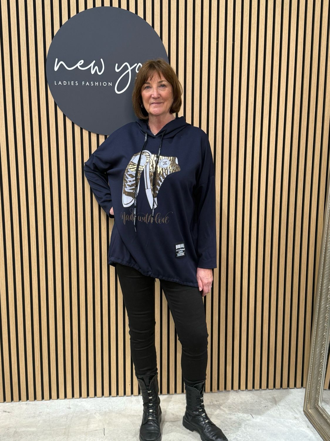 Oversized Sneaker Hoodie - Navy