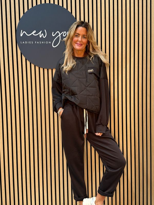 Brooch Quilted Lounge Set - Brown