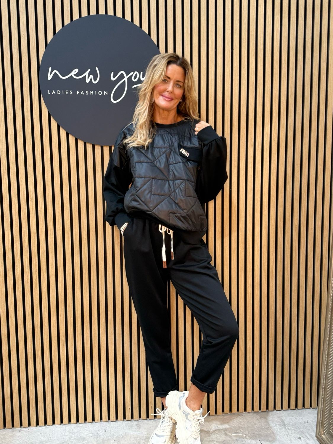 Brooch Quilted Lounge Set - Black