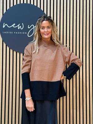 Nora - Relaxed Fit Knit Jumper - Camel/Black