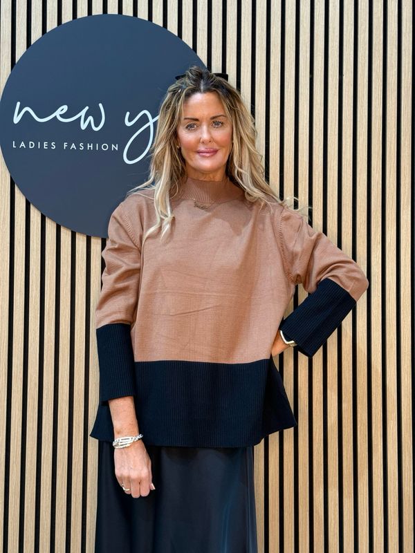 Nora - Relaxed Fit Knit Jumper - Camel/Black