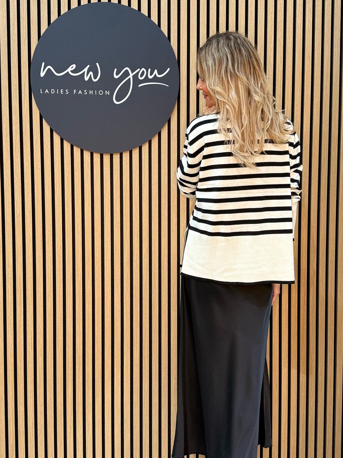 Nora - Relaxed Fit Knit Jumper - White/Black