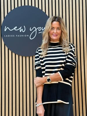 Nora - Relaxed Fit Knit Jumper - Cream/Black