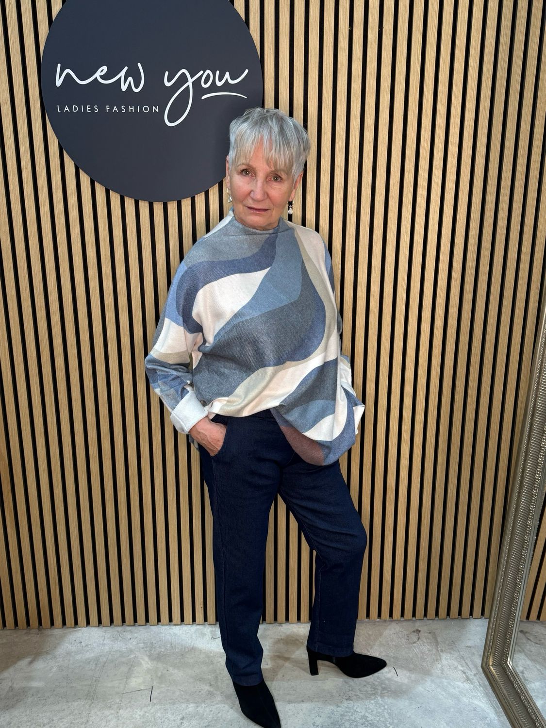 Abstract Wave Print Jumper - Blue