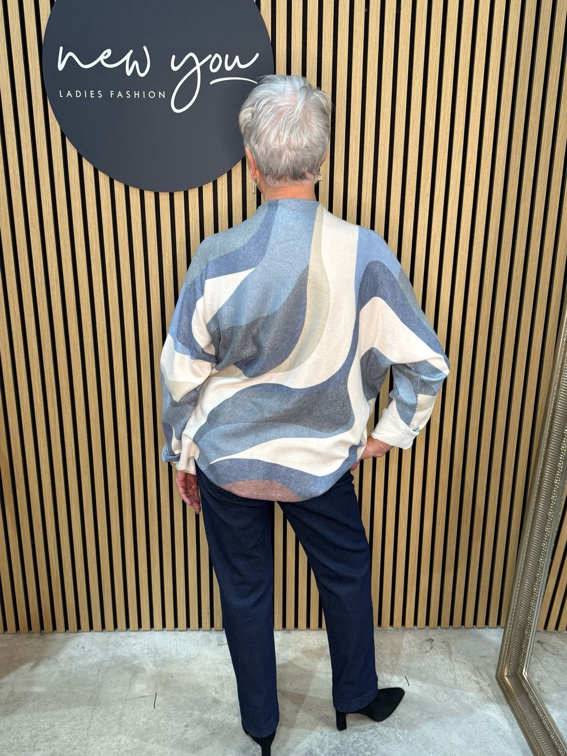 Abstract Wave Print Jumper - Blue