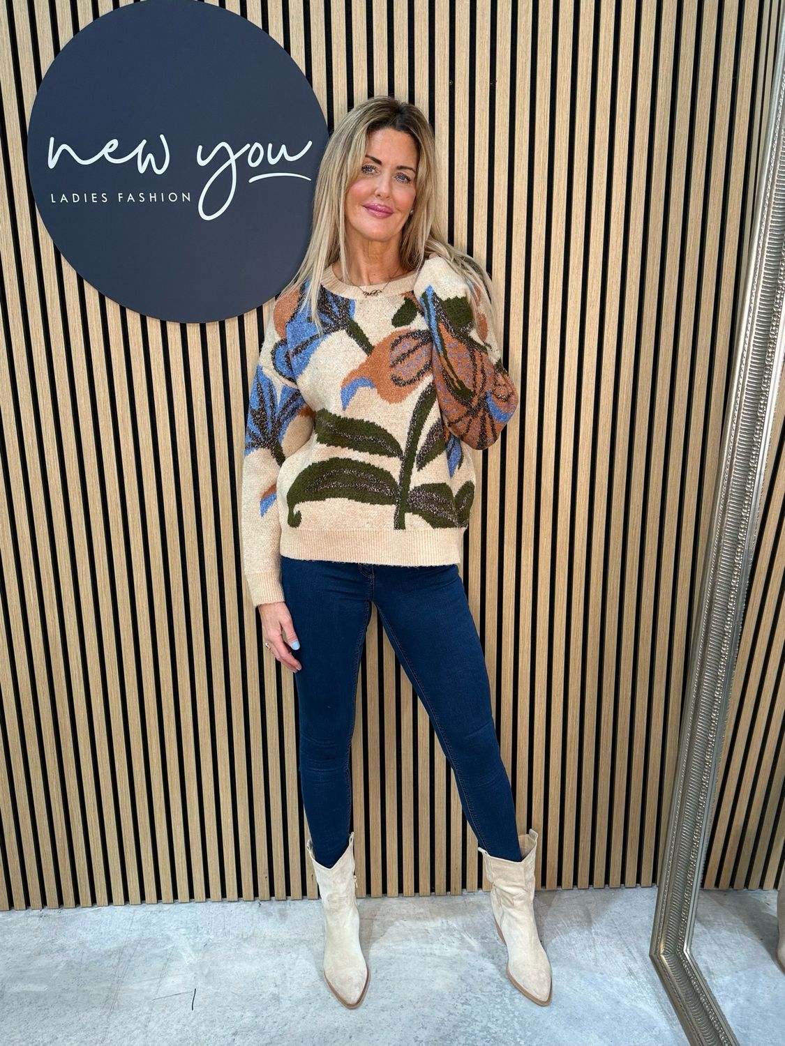 Bold Floral Knit Jumper - Coffee/orange