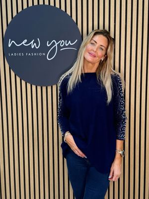 Pearl Sleeve Jumper - Navy