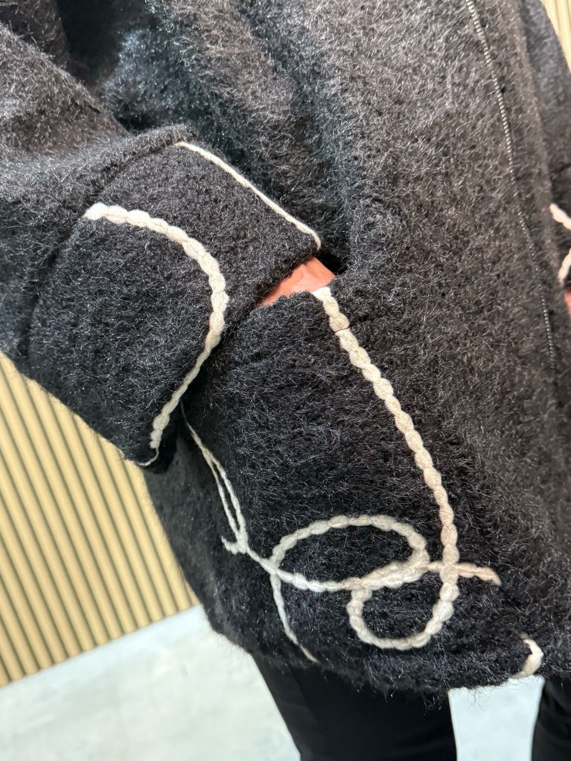 Embroided Zip-up Coat