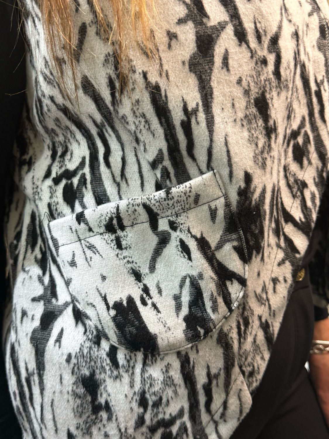 Abstract Print - High Neck Gilet - Black/White