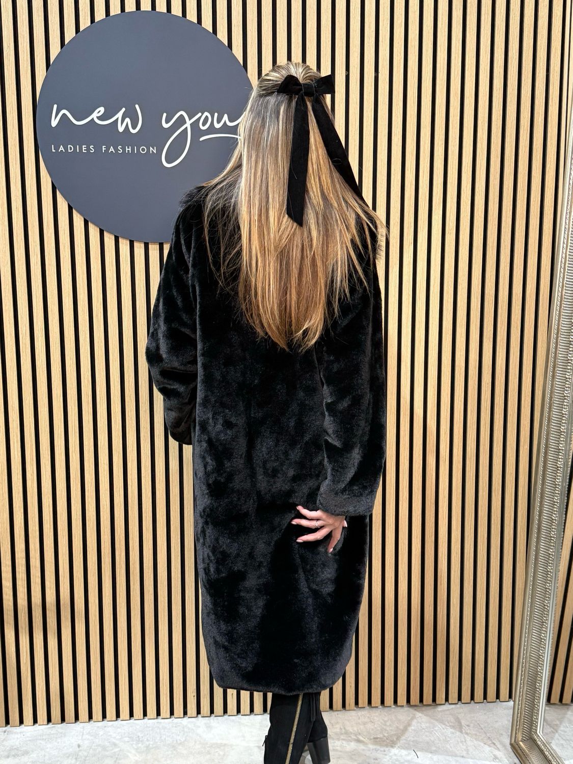 Luxury Faux Fur Longline Coat - Black