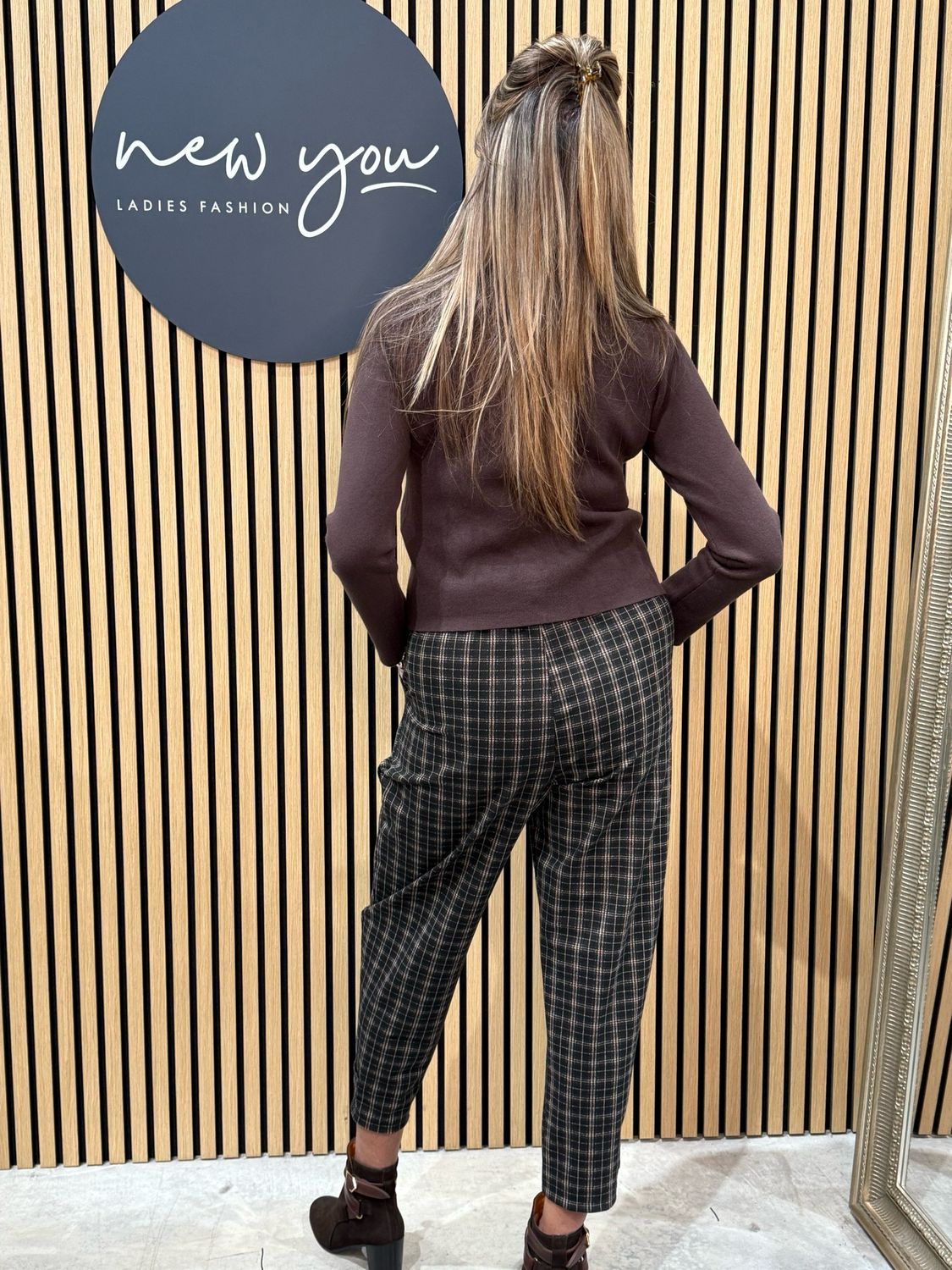 Wave Knit Cardigan - Chocolate