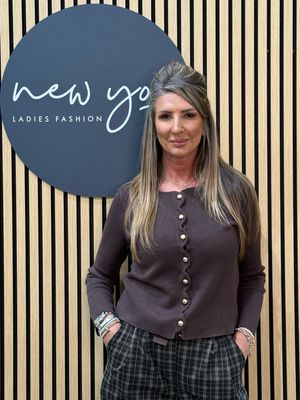 Wave Knit Cardigan - Chocolate