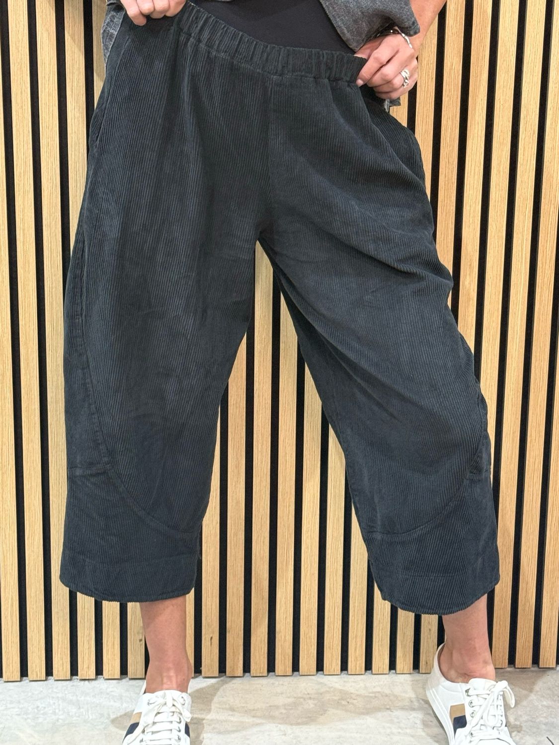 Cropped Cord Trousers - Black