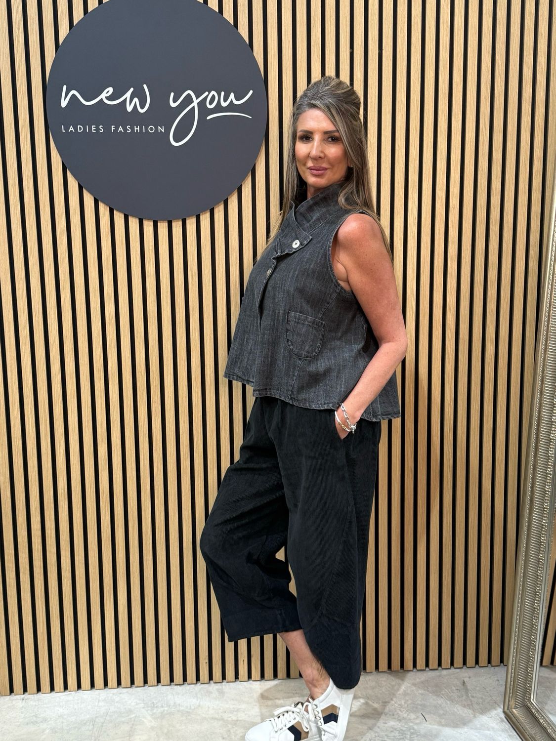 Cropped Cord Trousers - Black