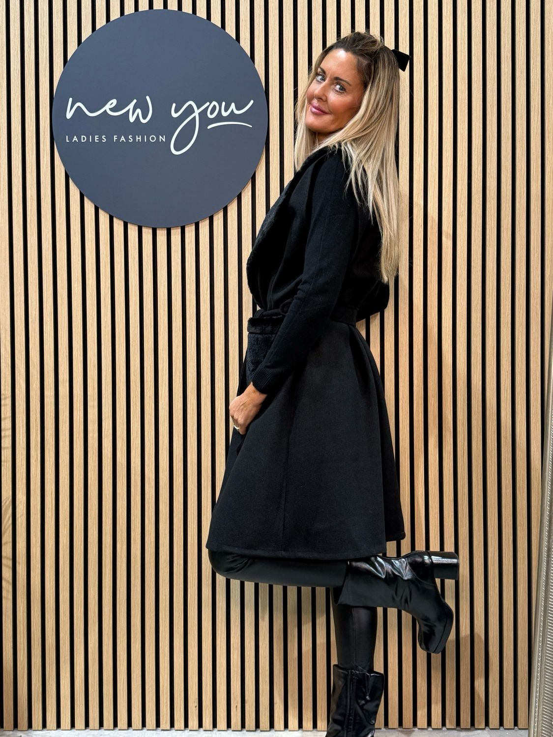 Faux Fur Sleeveless Coat - Black