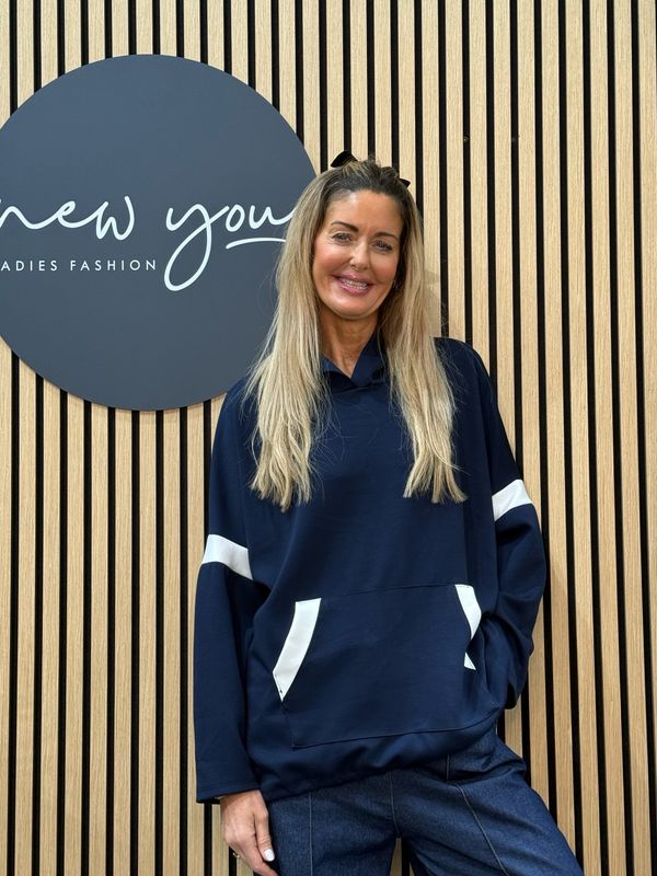 Contrast Hoodie - Navy