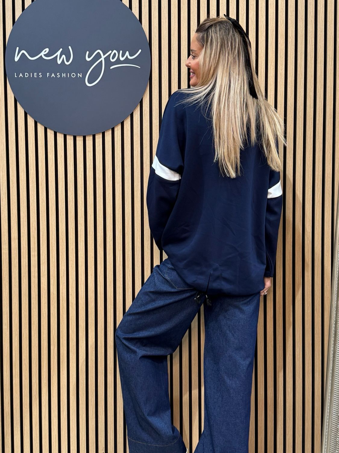 Contrast Hoodie - Navy