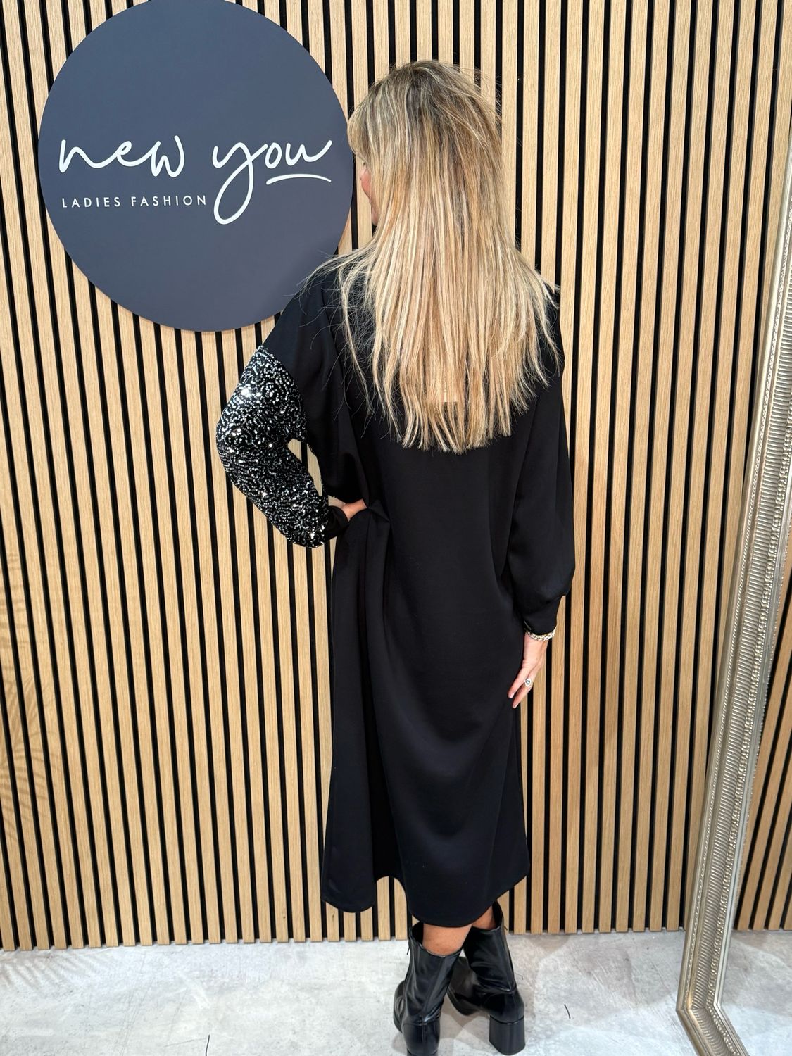 Sequin Star Midi Dress - Black / Silver