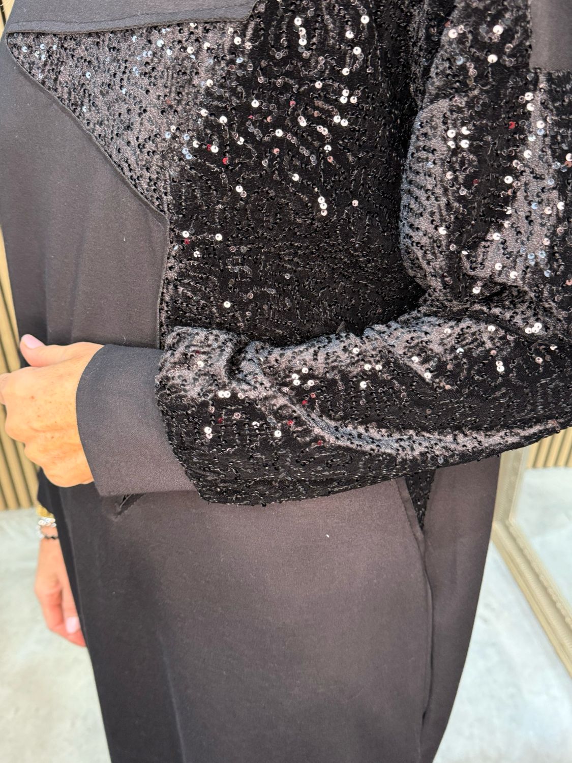 Sequin Star Midi Dress - Black / Black