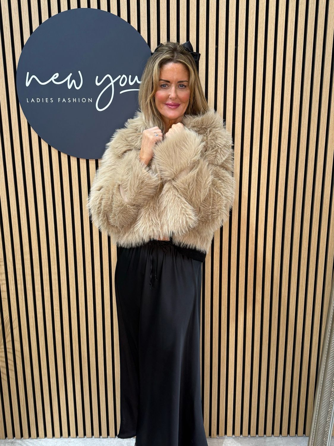 Plush Faux Fur Cropped Jacket - Beige