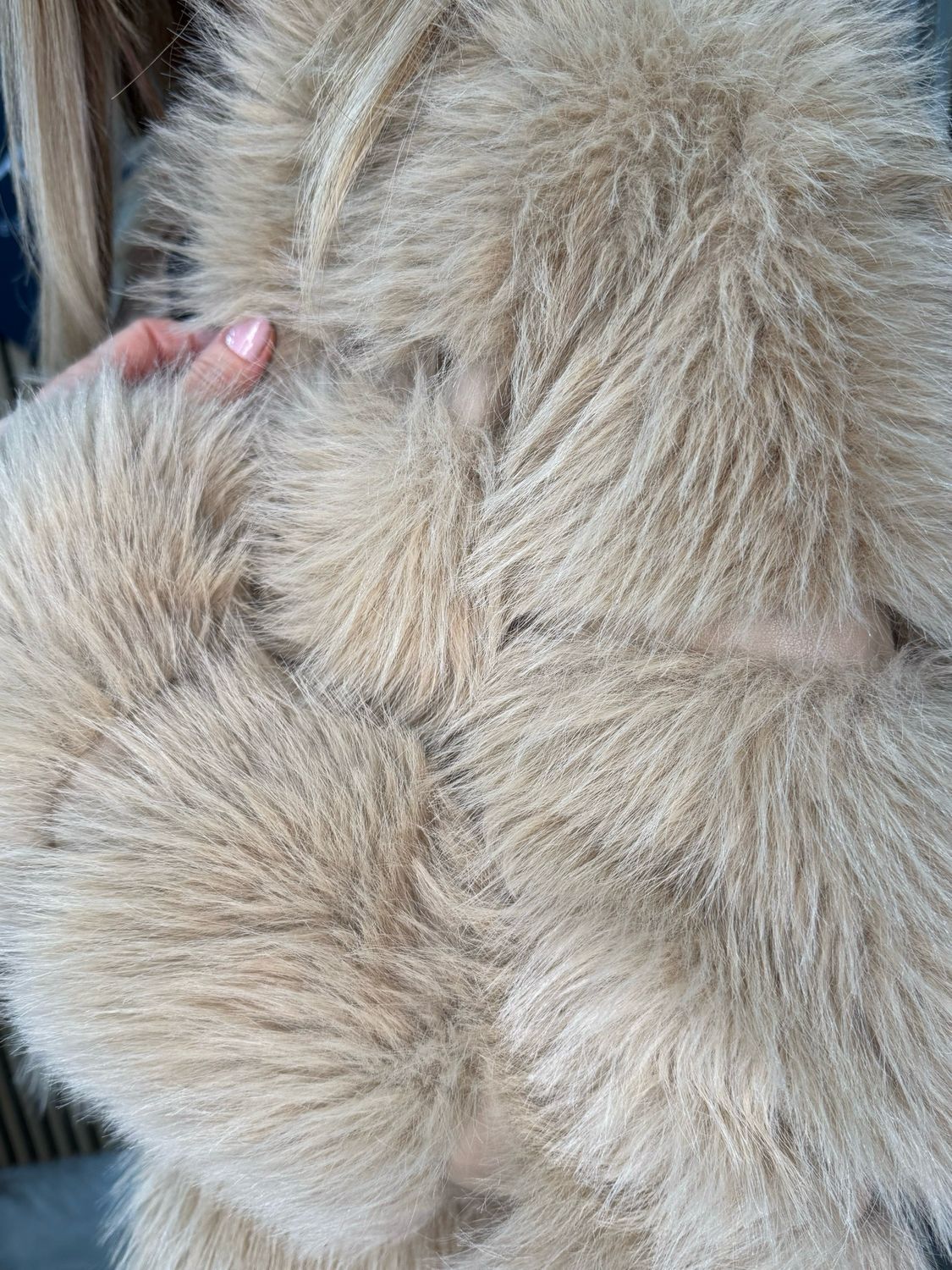 Plush Faux Fur Cropped Jacket - Beige