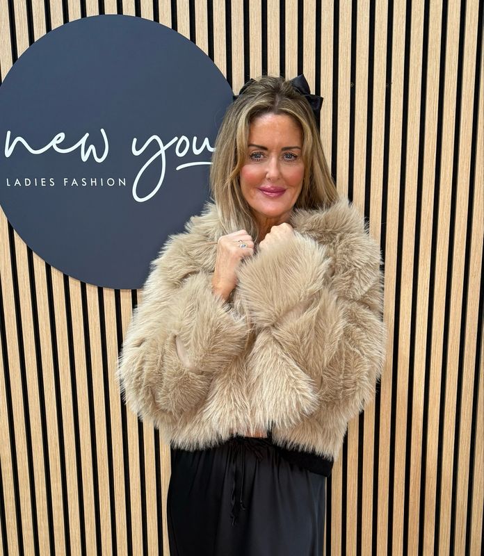 Plush Faux Fur Cropped Jacket - Beige