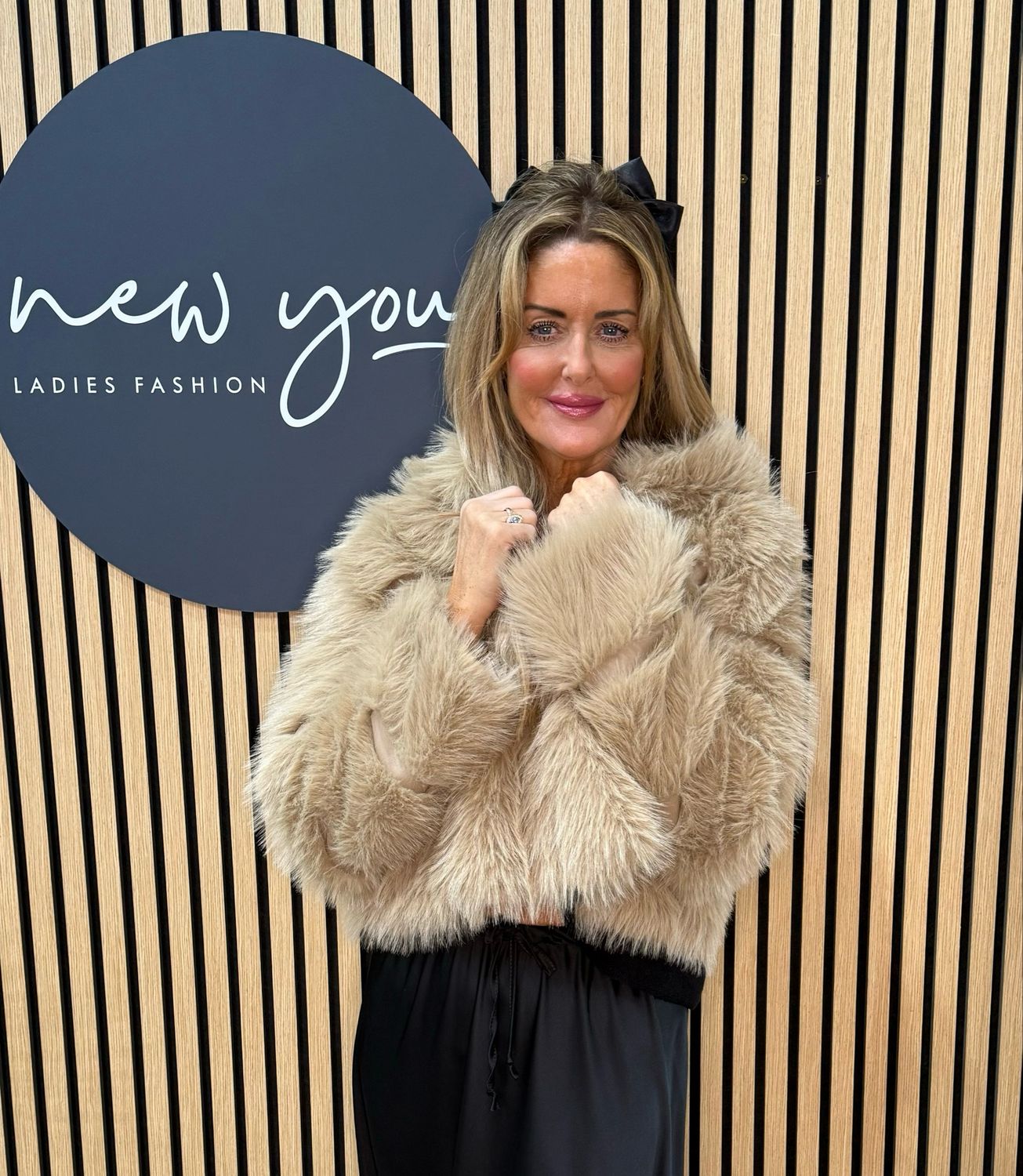 Plush Faux Fur Cropped Jacket - Beige