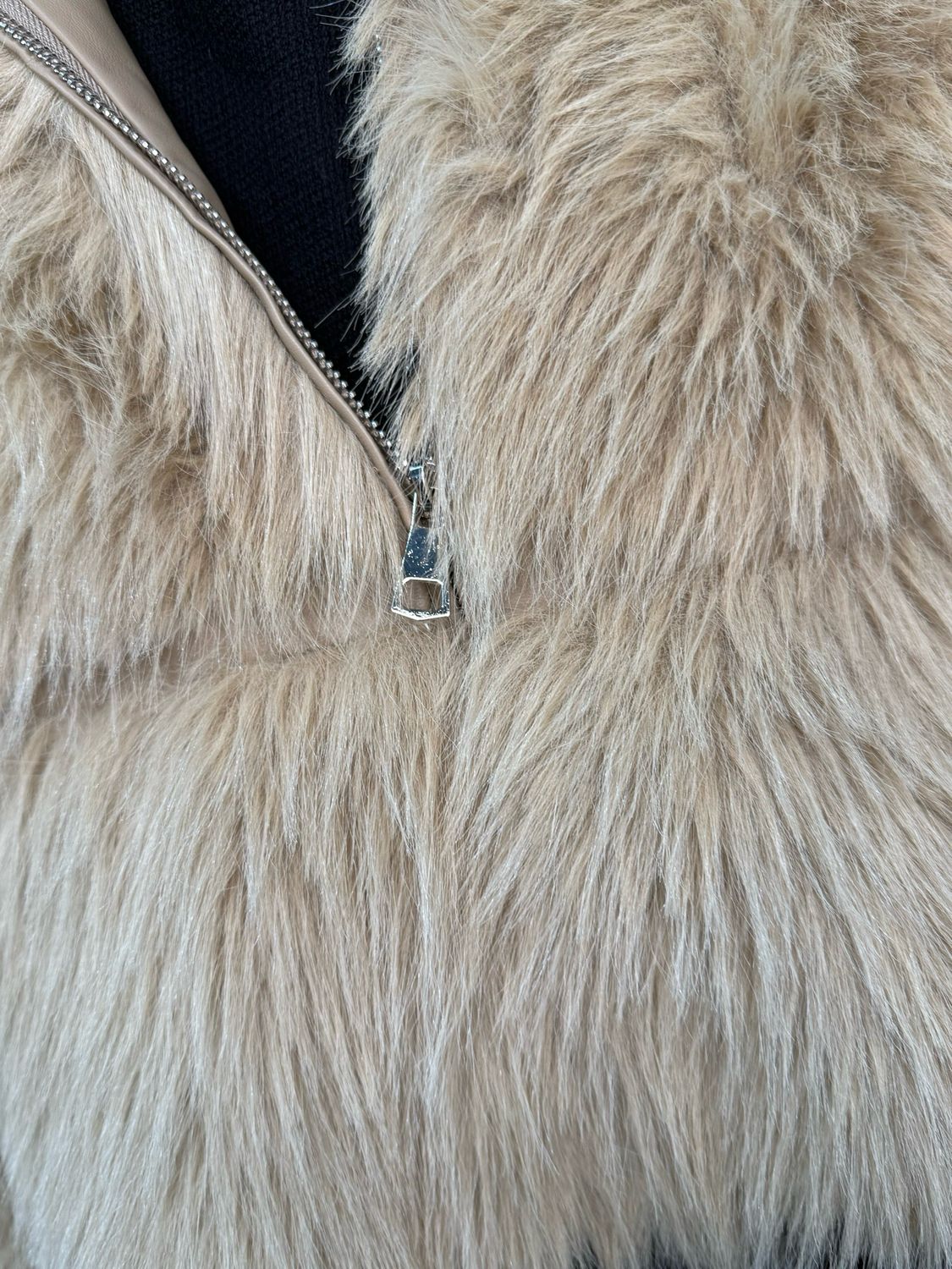 Plush Faux Fur Cropped Jacket - Beige