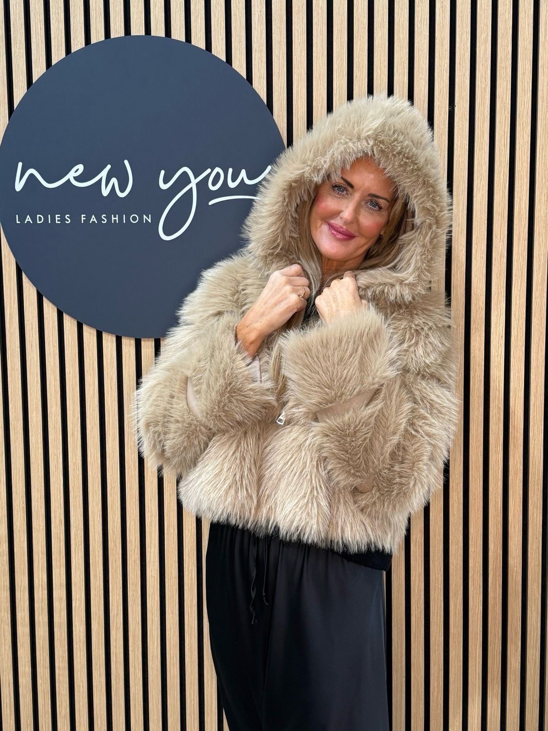 Plush Faux Fur Cropped Jacket - Beige