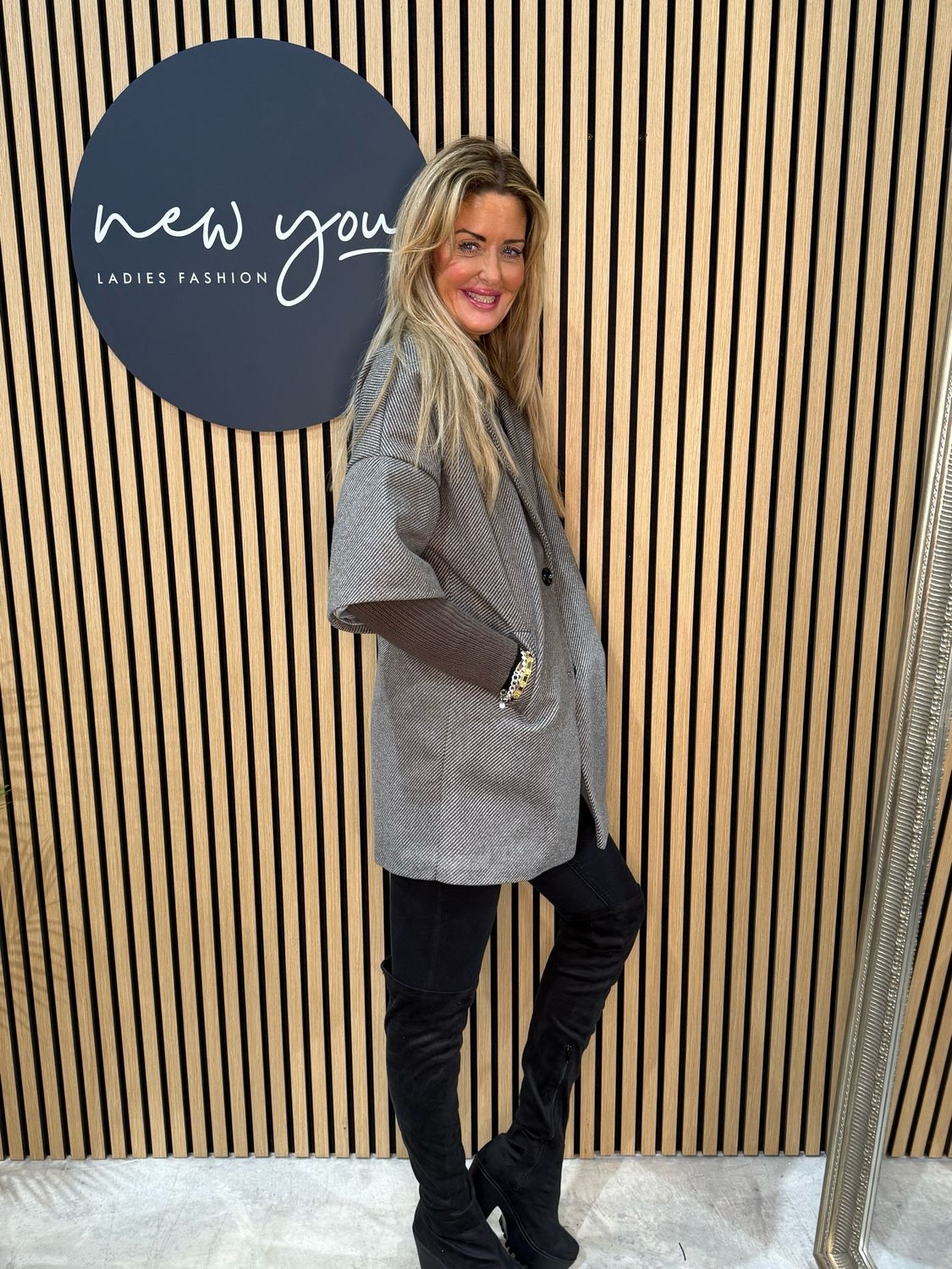 Contour Sleeve Jacket - Grey