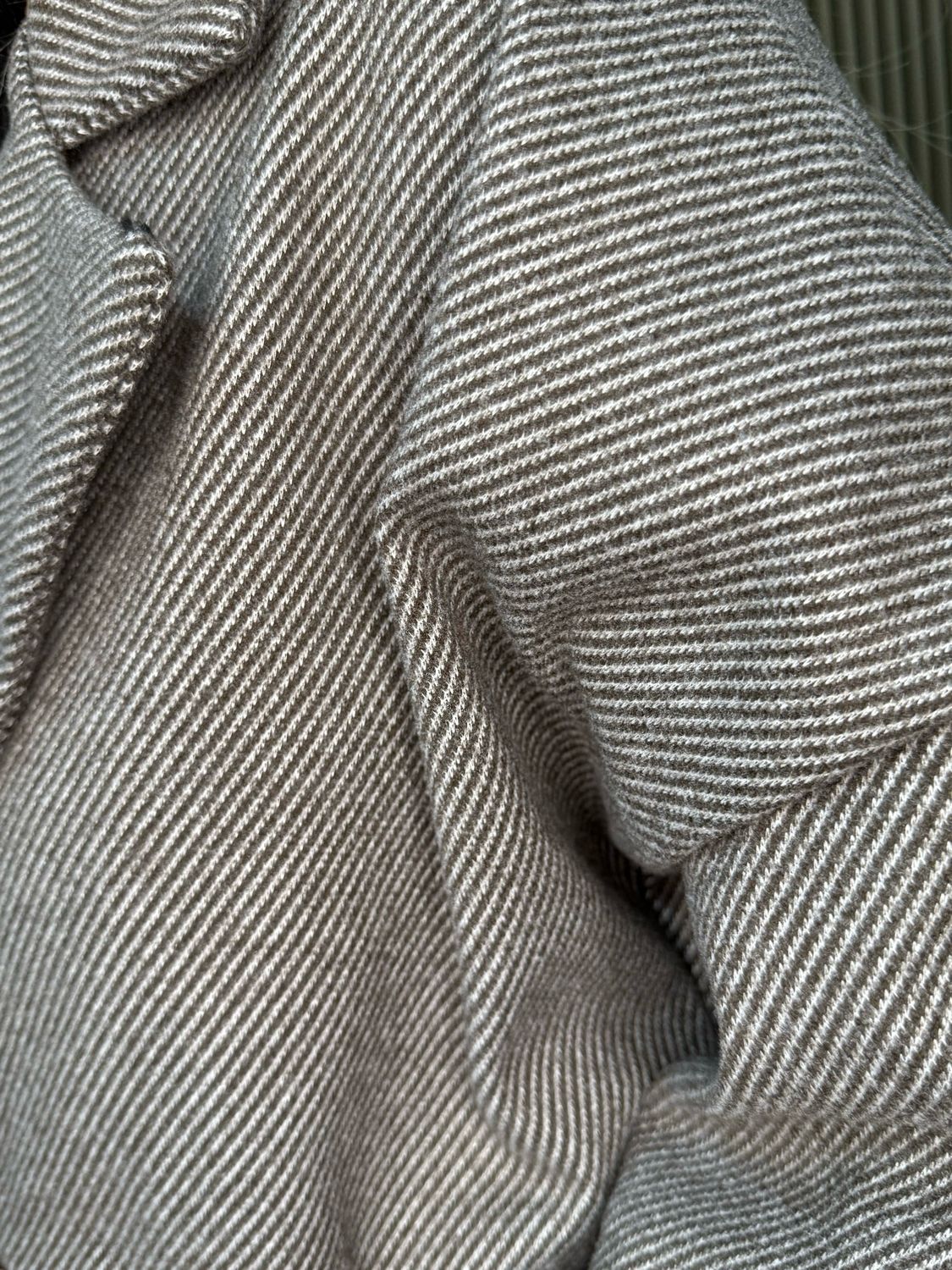 Contour Sleeve Jacket - Grey