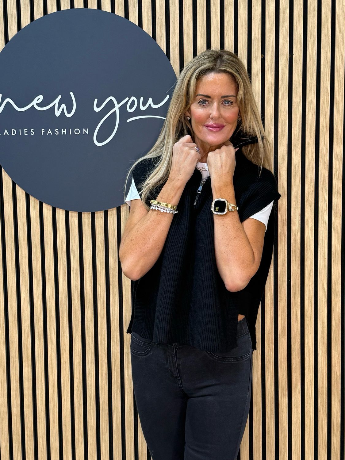 Ribbed Neck - Zip Gilet - Black