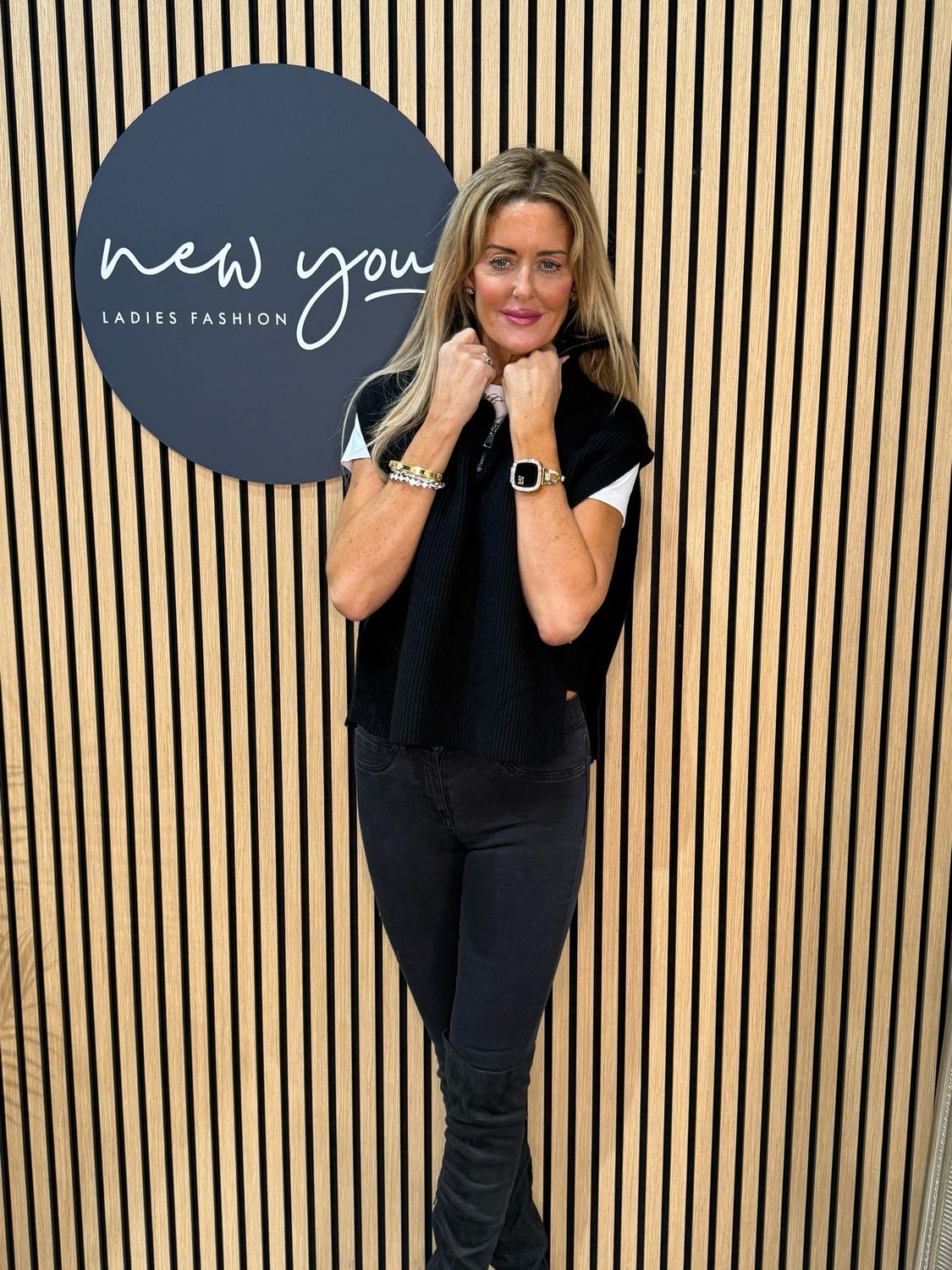 Ribbed Neck - Zip Gilet - Black