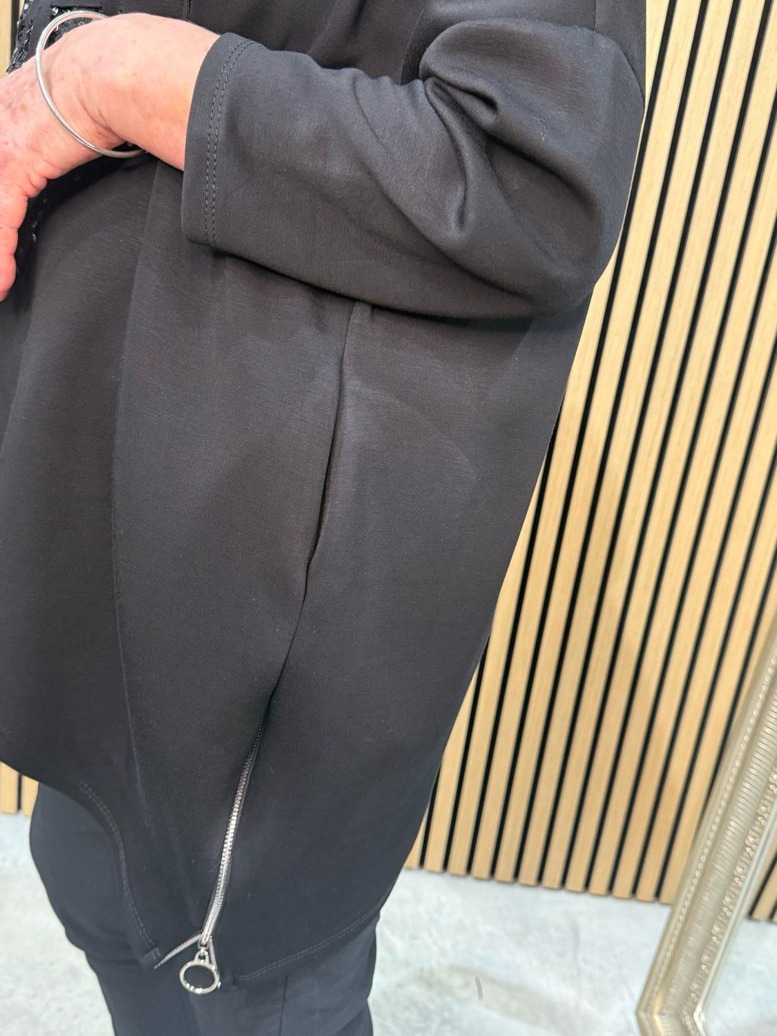 Sequin Heart Oversized Jumper - Black