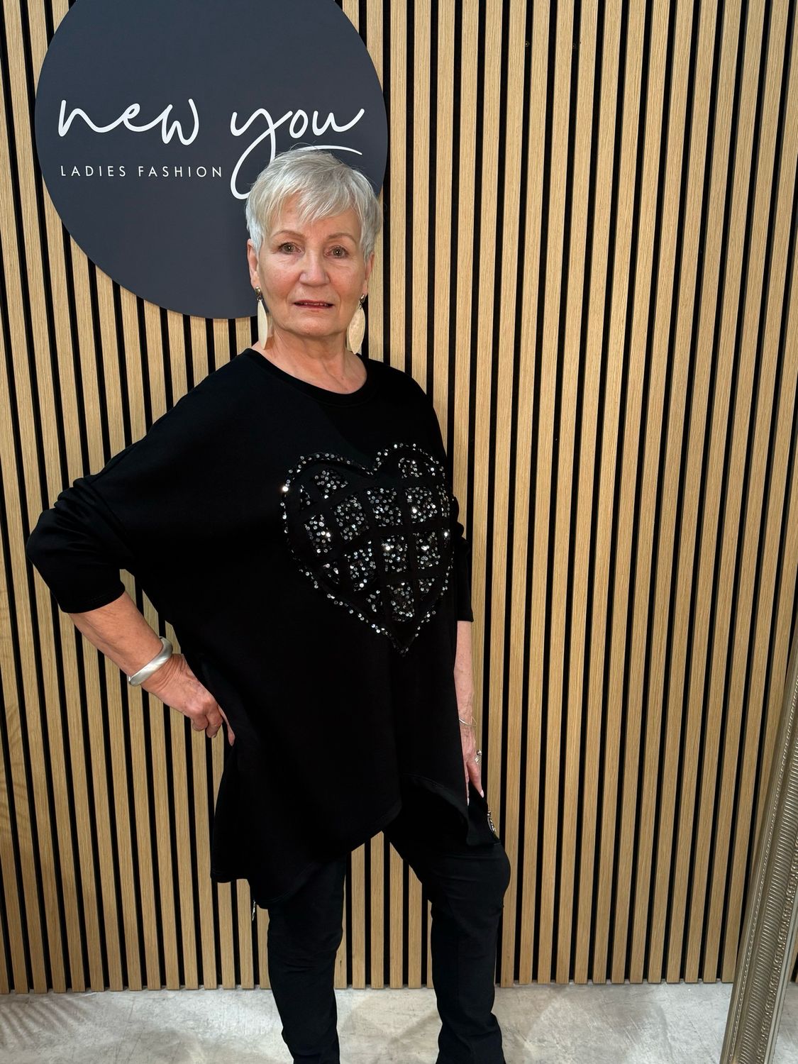 Sequin Heart Oversized Jumper - Black