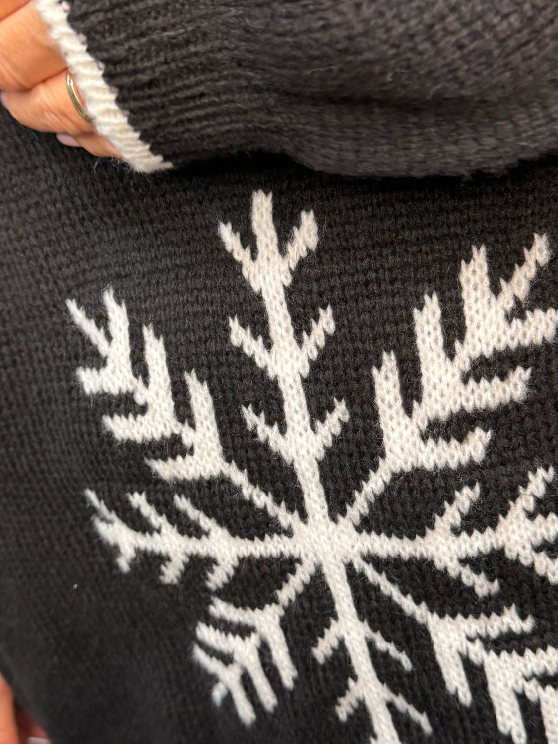 Snowflake - Roll Neck Jumper - Black