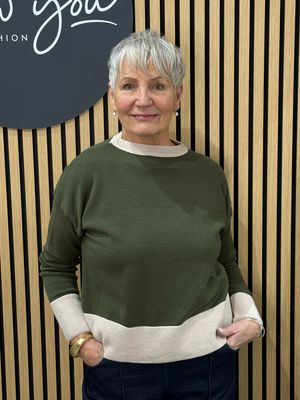 Contrast Trim Colour Block Jumper - Khaki/Cream